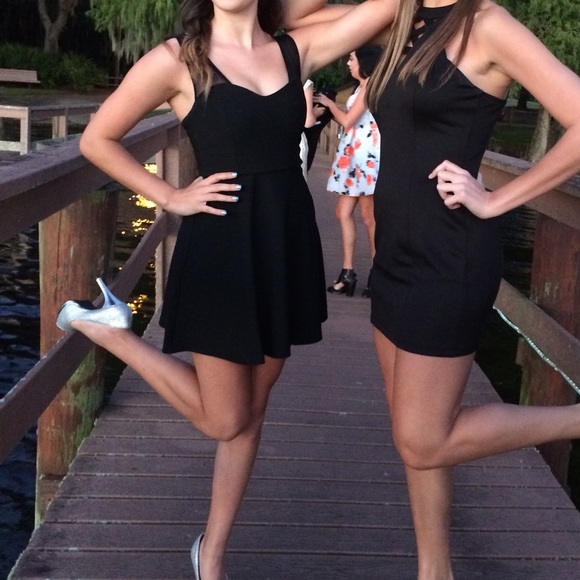 Forever 21 Black Midi Dress - Picture 2 of 2